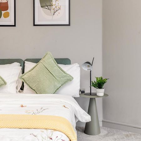 Shyroyale Appartement Londen Buitenkant foto