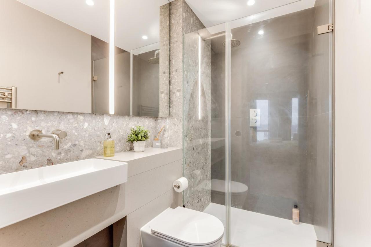 Shyroyale Appartement Londen Buitenkant foto