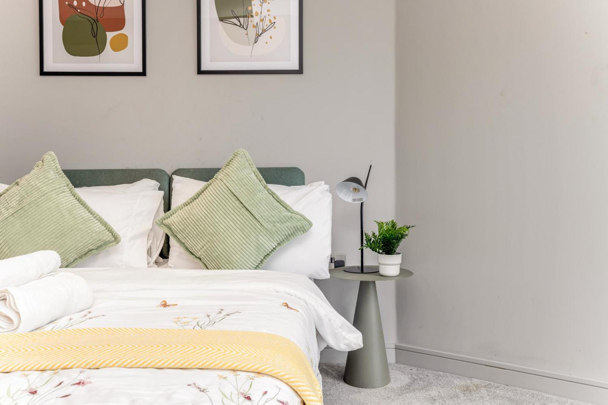 Shyroyale Appartement Londen Buitenkant foto