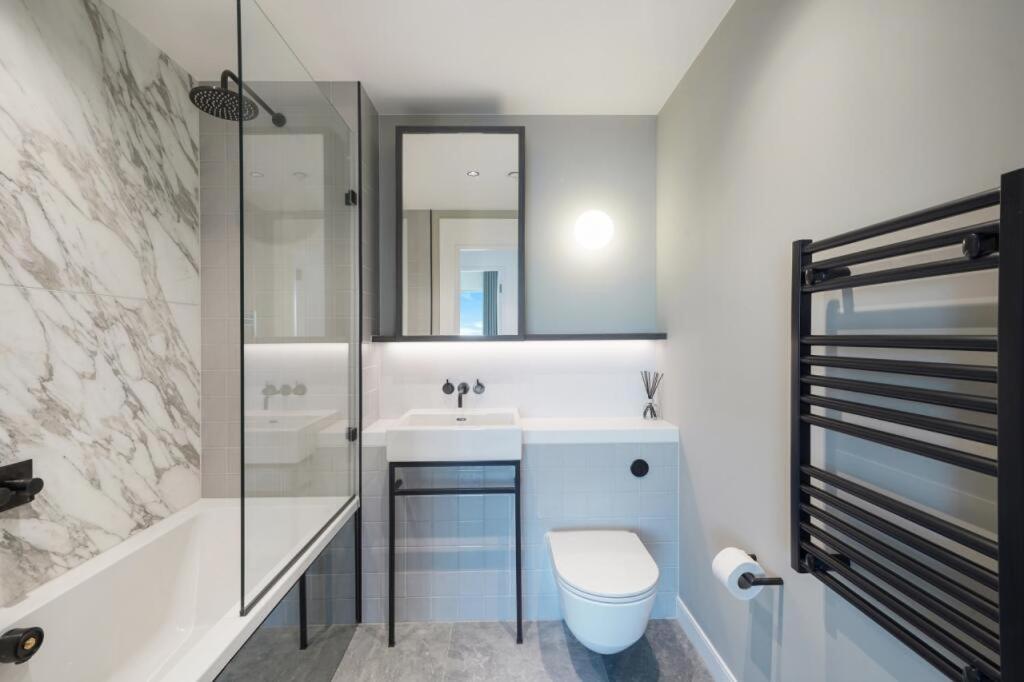 Shyroyale Appartement Londen Buitenkant foto